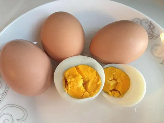早上吃一个水煮鸡蛋，一段时间后会发生什么？肝不好的建议了解